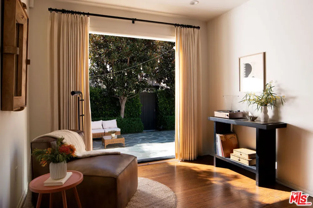 804 Westmount Drive West Hollywood, CA 90069