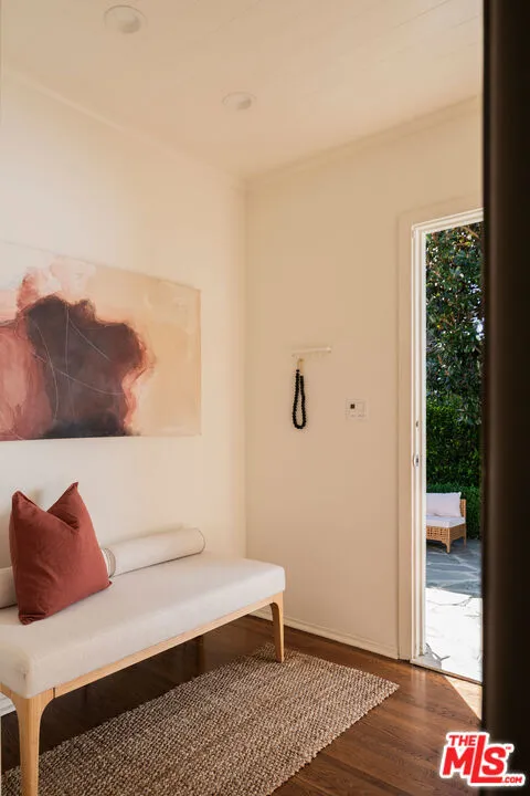 804 Westmount Drive West Hollywood, CA 90069