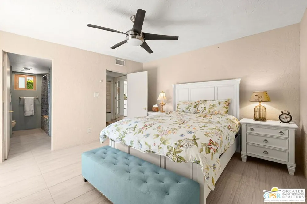 2295 E Park Drive Palm Springs, CA 92262