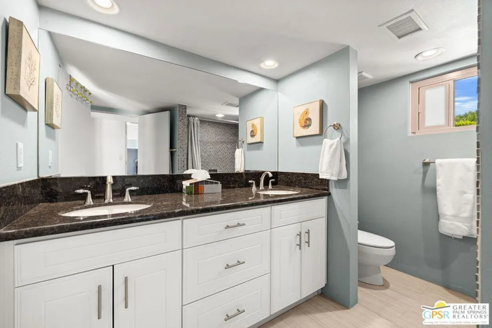 2295 E Park Drive Palm Springs, CA 92262