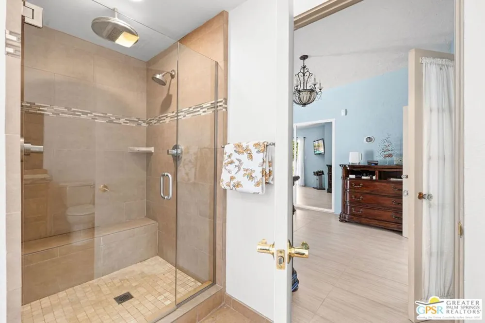 2295 E Park Drive Palm Springs, CA 92262