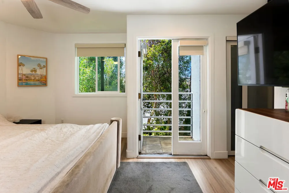 1823 20th Street #103 Santa Monica, CA 90404