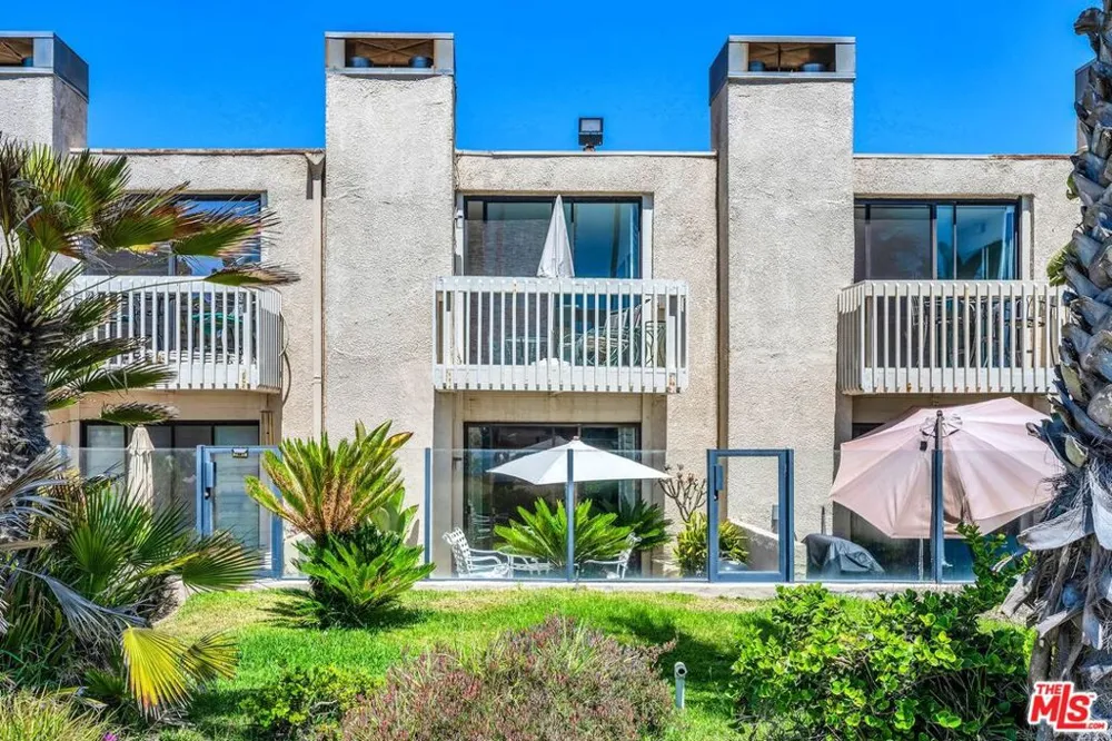 7301 Vista Del Mar #B 113 Playa del Rey, CA 90293