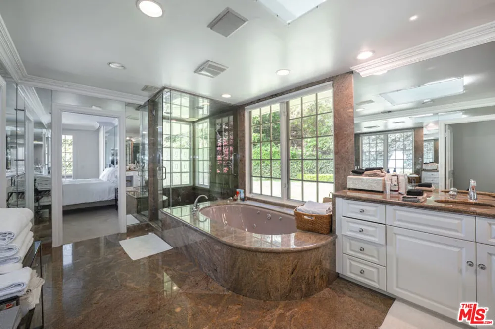 1201 Loma Vista Drive Beverly Hills, CA 90210