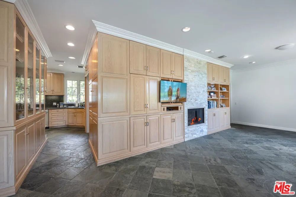 1201 Loma Vista Drive Beverly Hills, CA 90210