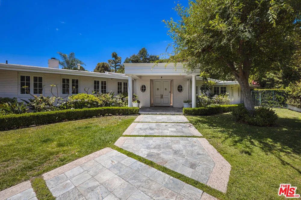 1201 Loma Vista Drive Beverly Hills, CA 90210