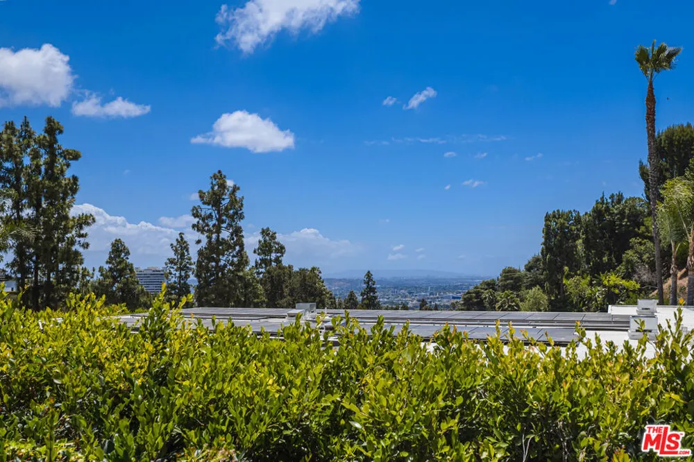 1201 Loma Vista Drive Beverly Hills, CA 90210