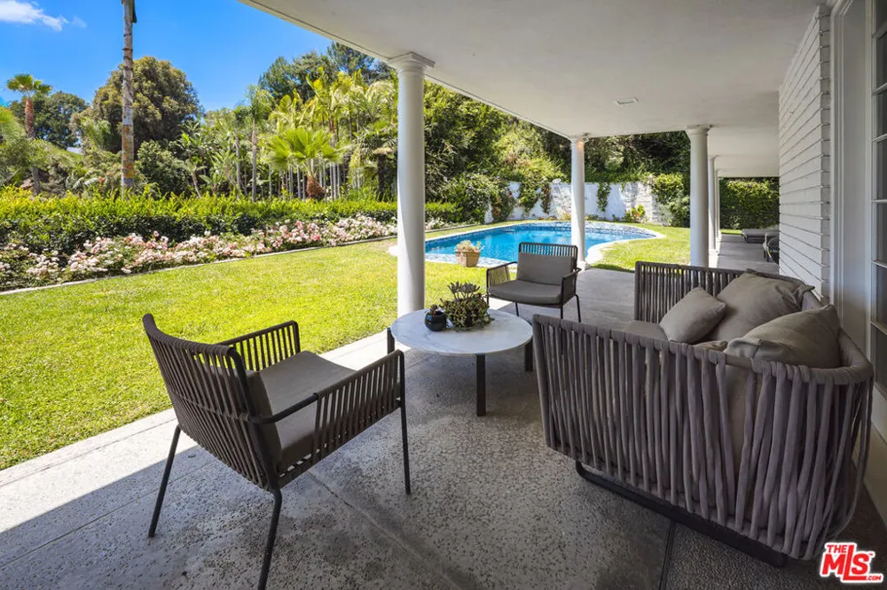 1201 Loma Vista Drive Beverly Hills, CA 90210