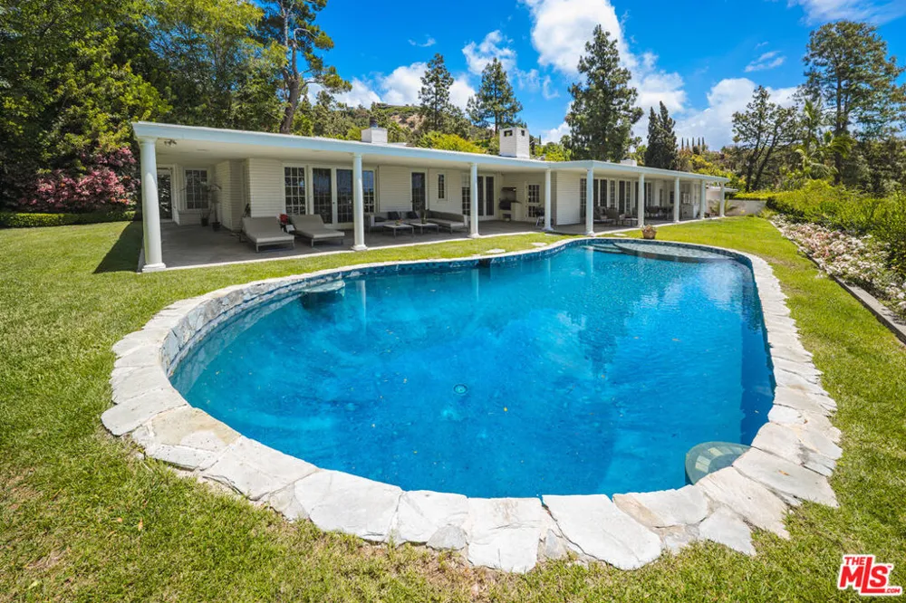1201 Loma Vista Drive Beverly Hills, CA 90210