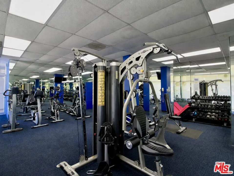 10450 Wilshire Boulevard #10J Los Angeles, CA 90024