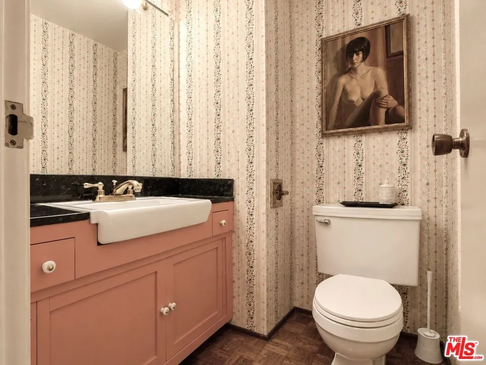 10450 Wilshire Boulevard #10J Los Angeles, CA 90024