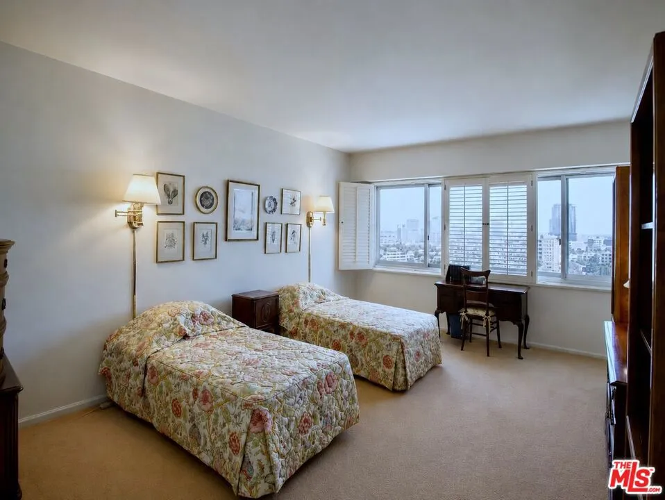 10450 Wilshire Boulevard #10J Los Angeles, CA 90024
