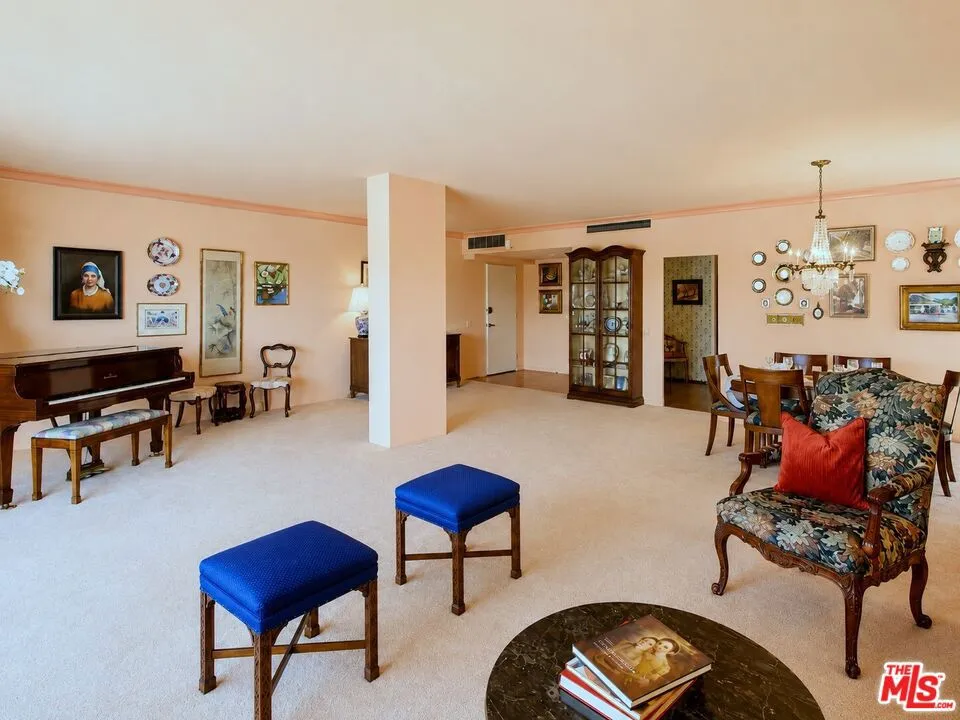 10450 Wilshire Boulevard #10J Los Angeles, CA 90024