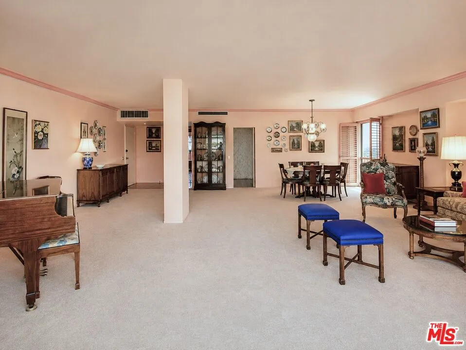 10450 Wilshire Boulevard #10J Los Angeles, CA 90024