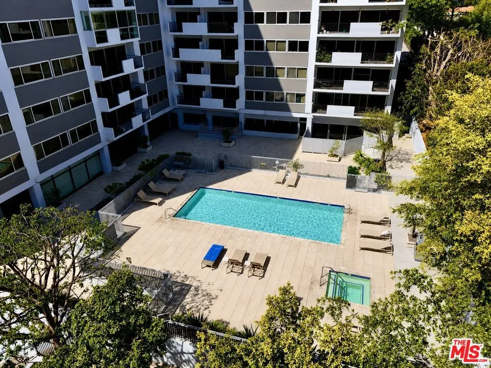 10450 Wilshire Boulevard #10J Los Angeles, CA 90024