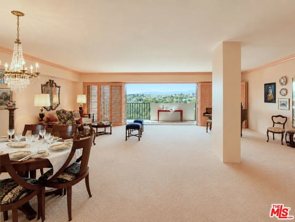 10450 Wilshire Boulevard #10J Los Angeles, CA 90024