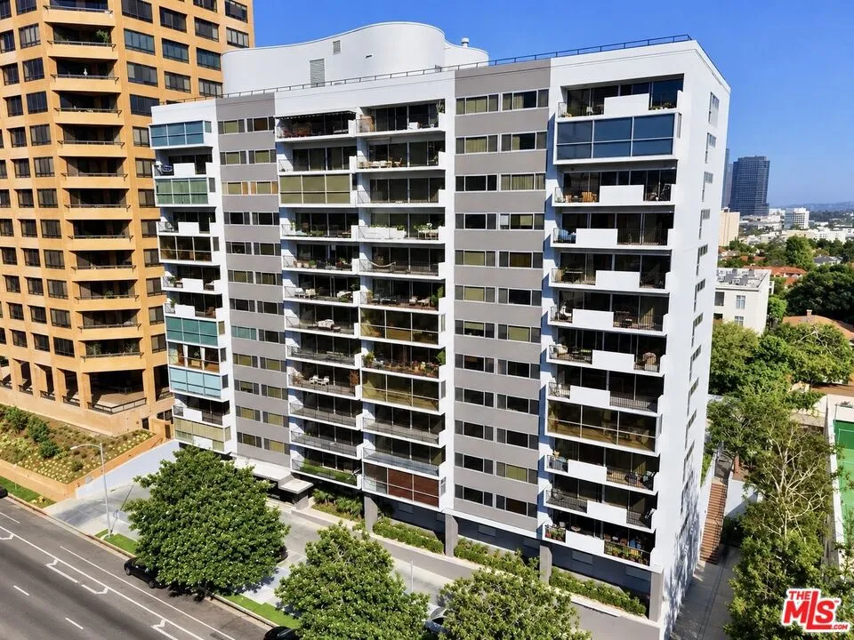 10450 Wilshire Boulevard #10J Los Angeles, CA 90024