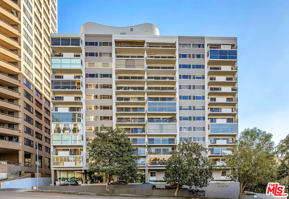 10450 Wilshire Boulevard #10J Los Angeles, CA 90024