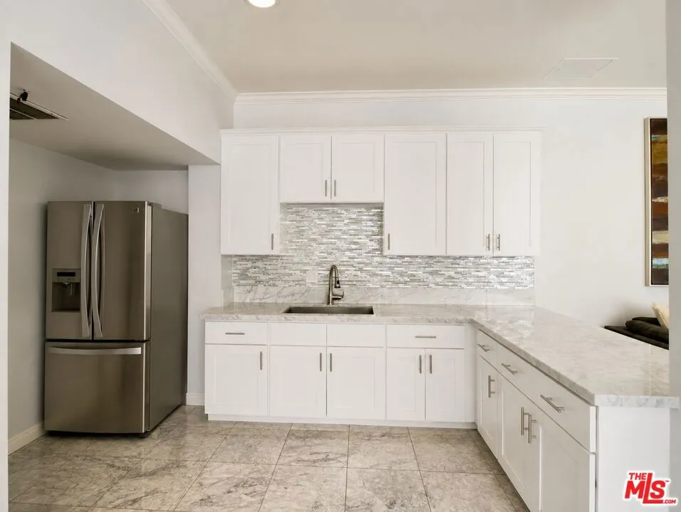 10450 Wilshire Boulevard #10J Los Angeles, CA 90024