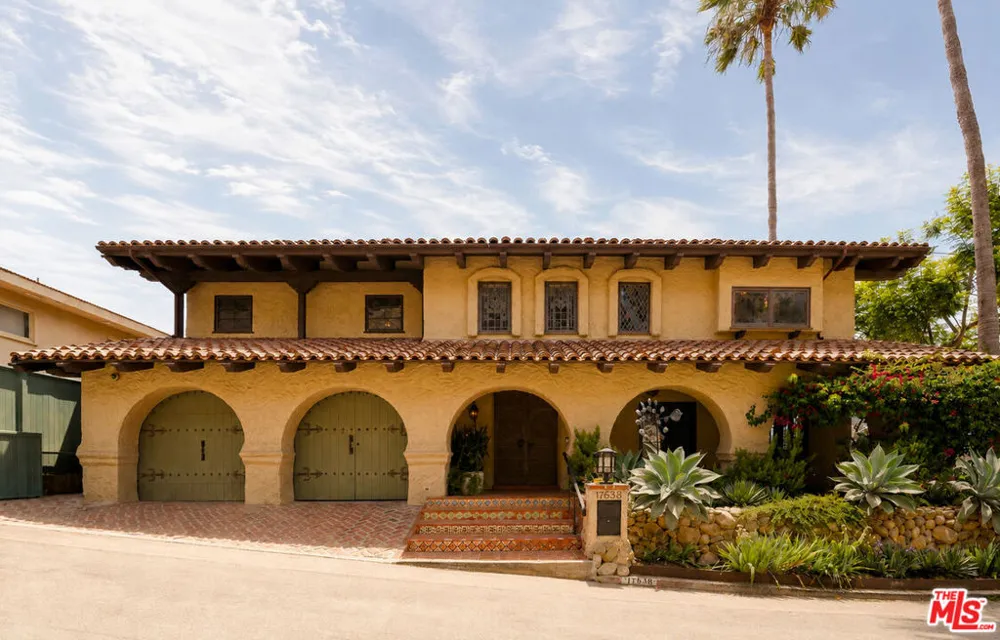 17638 Revello Drive Los Angeles, CA 90272