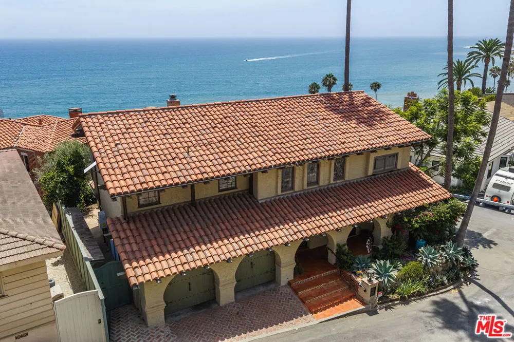 17638 Revello Drive Los Angeles, CA 90272