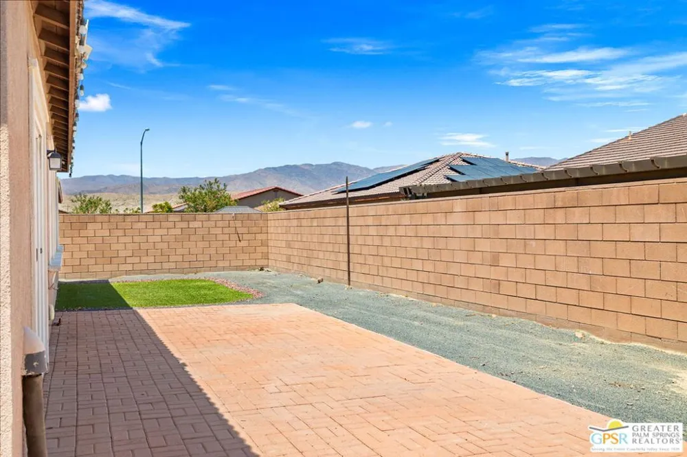 42696 Saragoza Court Indio, CA 92203