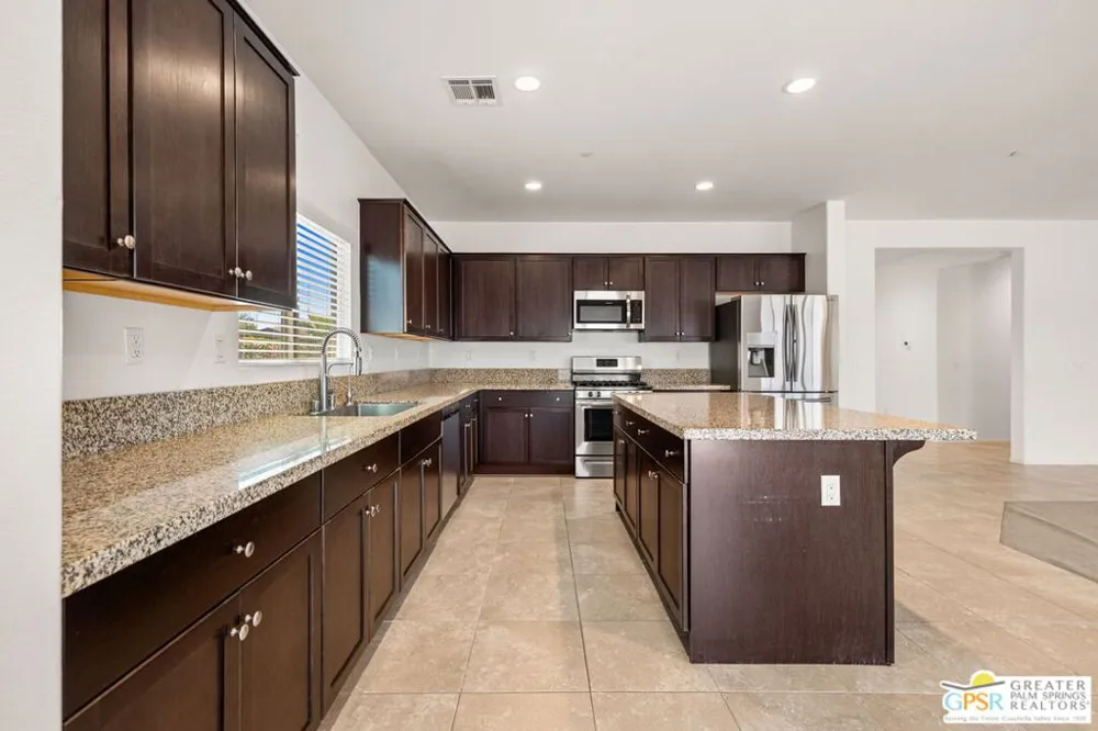 42696 Saragoza Court Indio, CA 92203