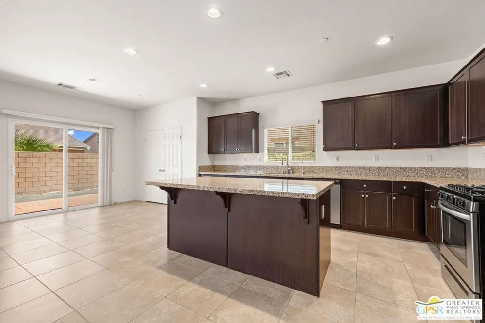42696 Saragoza Court Indio, CA 92203