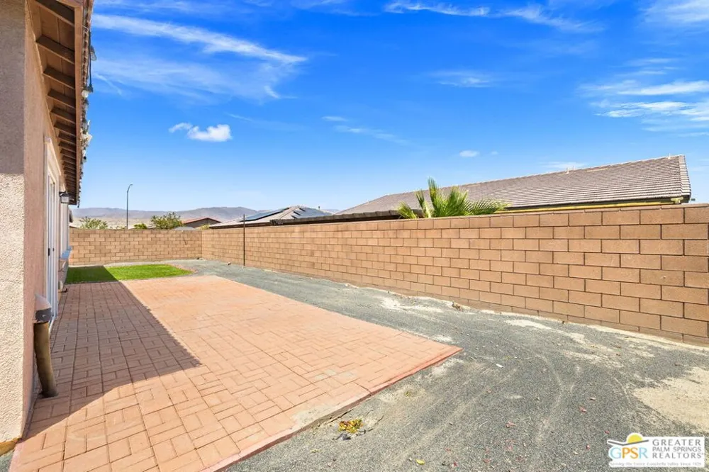 42696 Saragoza Court Indio, CA 92203