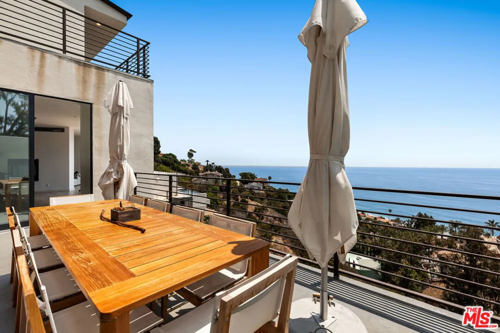 3359 Rambla Pacifico Malibu, CA 90265