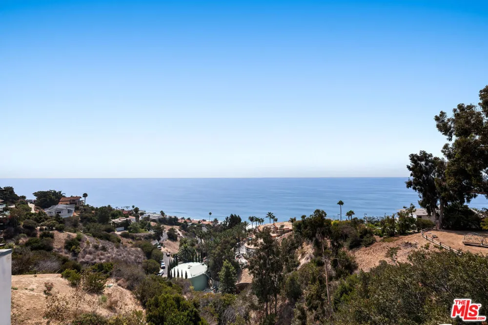 3359 Rambla Pacifico Malibu, CA 90265