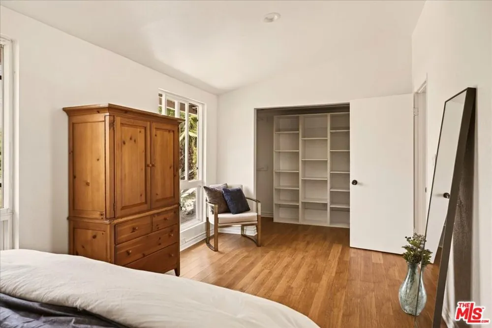 17248 Warrington Drive Granada Hills, CA 91344