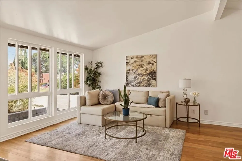 17248 Warrington Drive Granada Hills, CA 91344