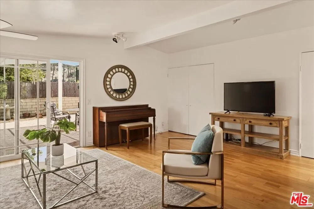 17248 Warrington Drive Granada Hills, CA 91344