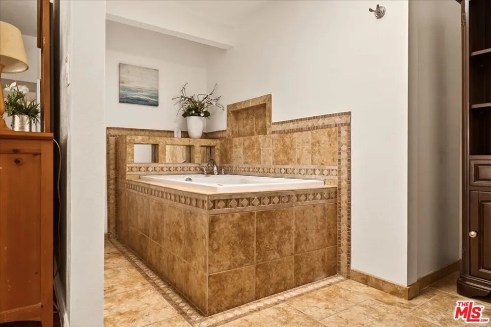 17248 Warrington Drive Granada Hills, CA 91344