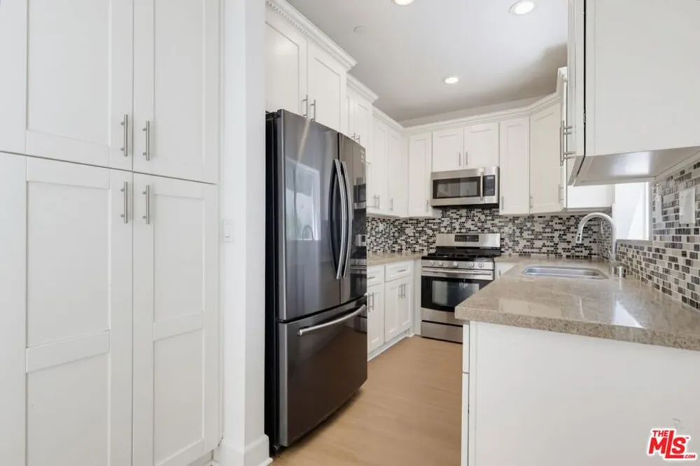 3528 Mesquite Drive Calabasas, CA 91302