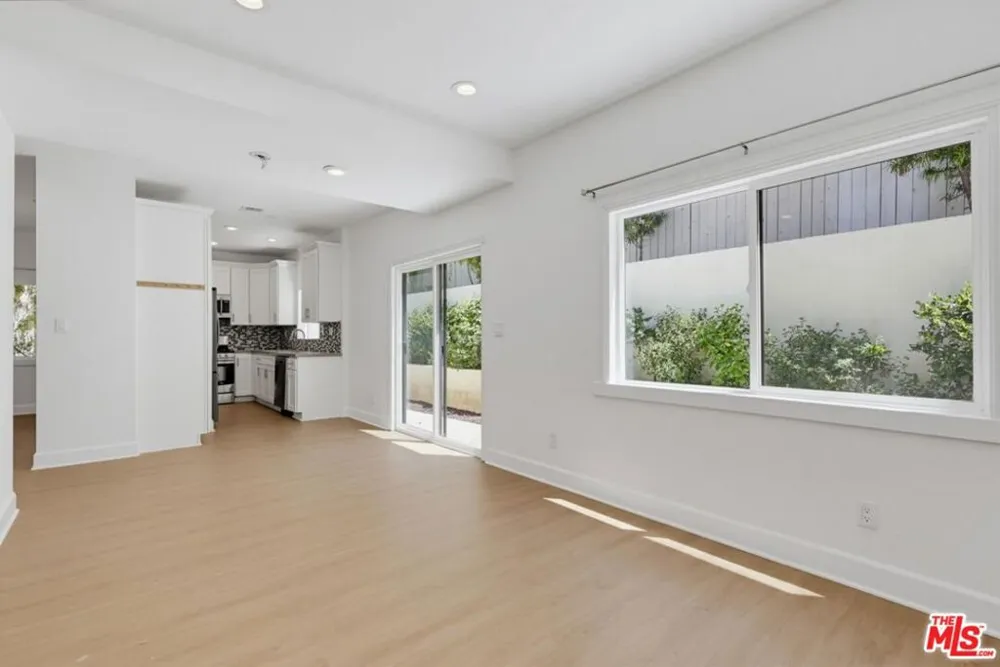 3528 Mesquite Drive Calabasas, CA 91302