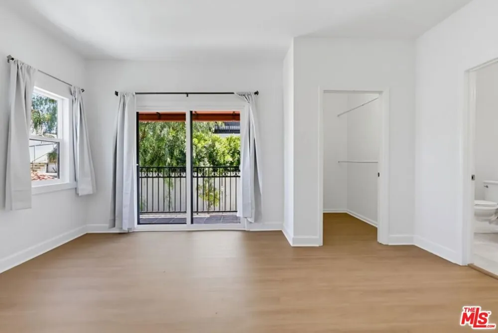 3528 Mesquite Drive Calabasas, CA 91302