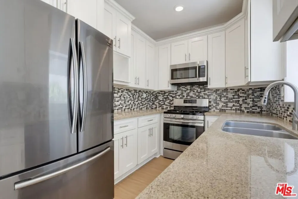 3528 Mesquite Drive Calabasas, CA 91302