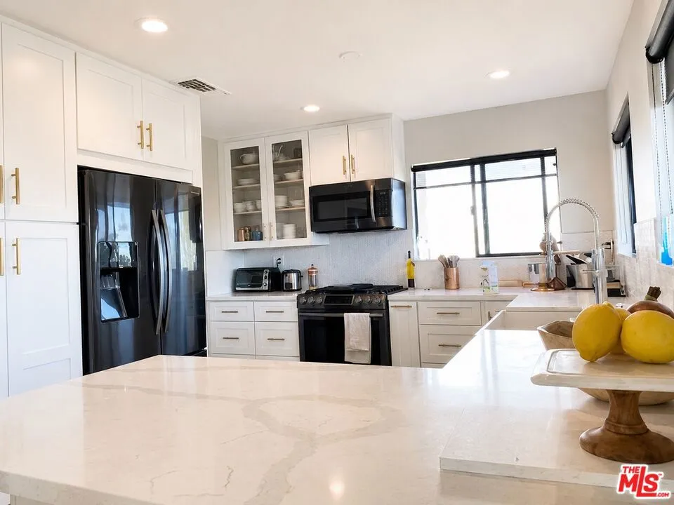 11615 Grande Vista Drive Whittier, CA 90601