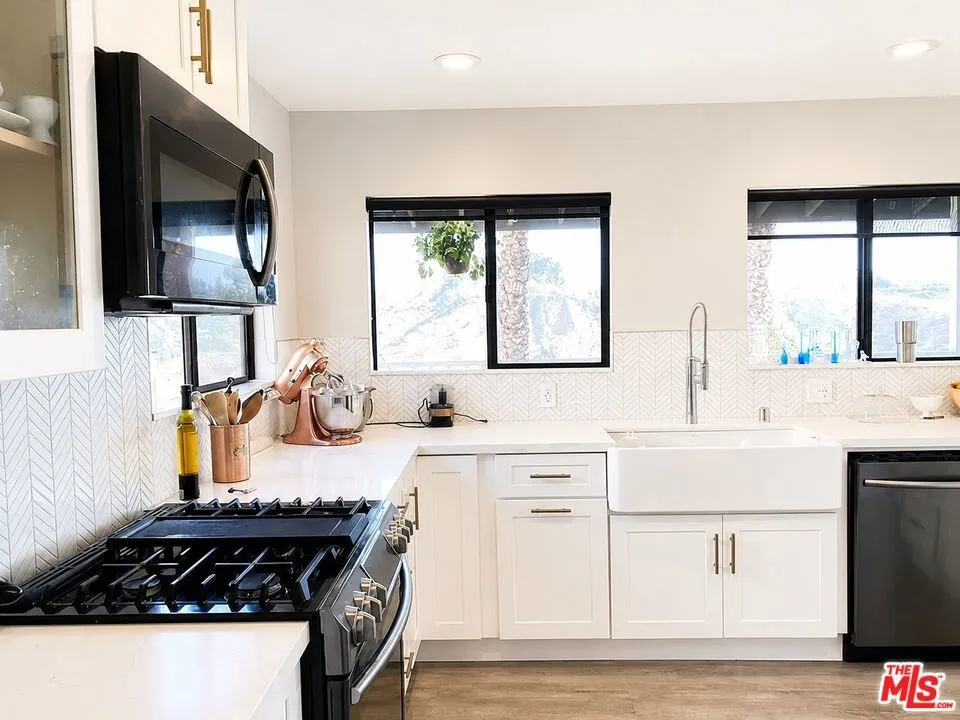 11615 Grande Vista Drive Whittier, CA 90601