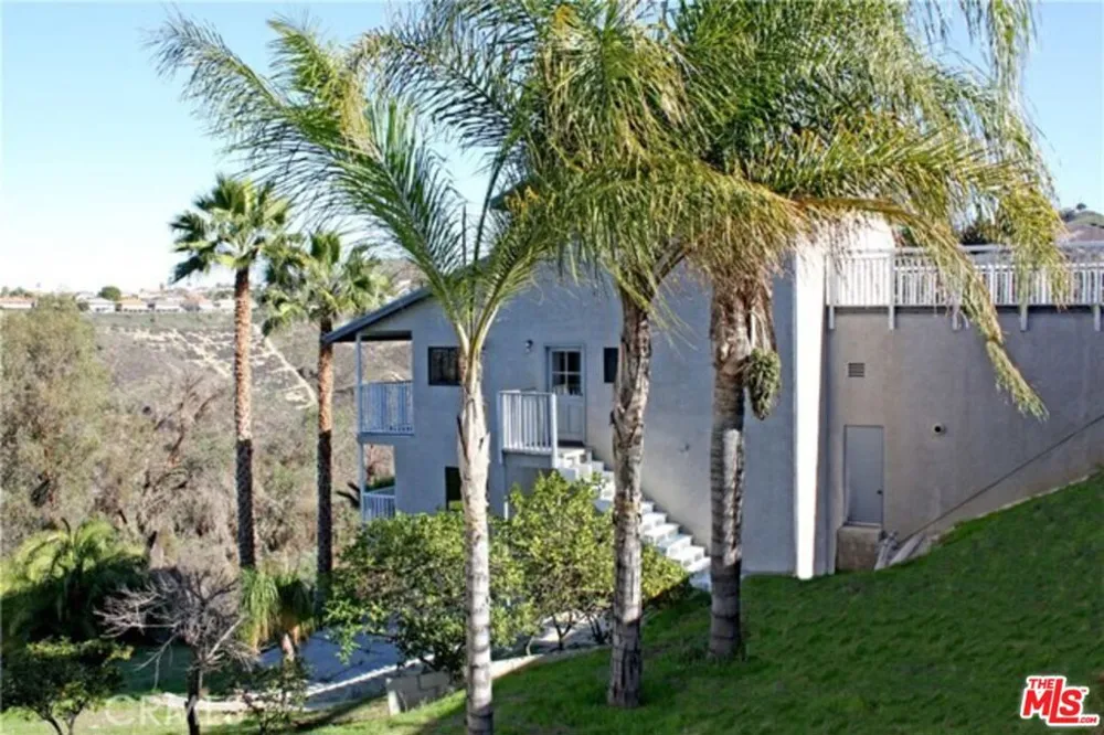 11615 Grande Vista Drive Whittier, CA 90601
