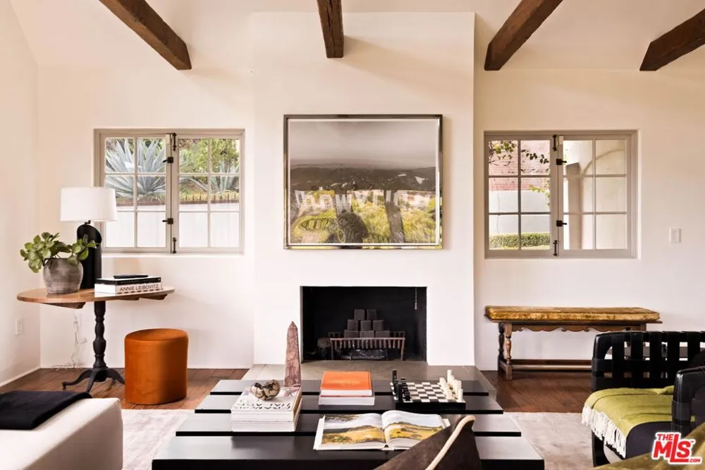 2356 Hollyridge Drive Los Angeles, CA 90068