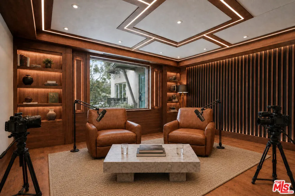 2356 Hollyridge Drive Los Angeles, CA 90068
