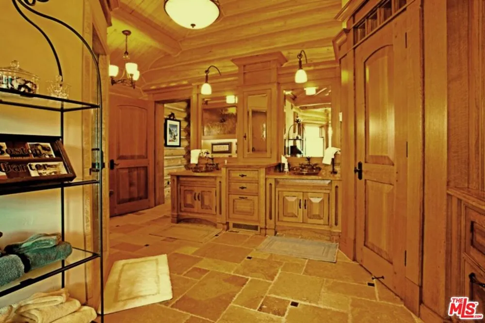 333 Leonard Ave Mammoth Lakes, CA 93529