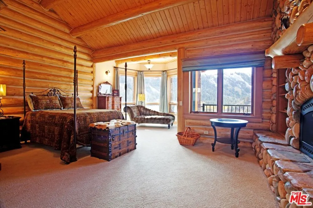 333 Leonard Ave Mammoth Lakes, CA 93529