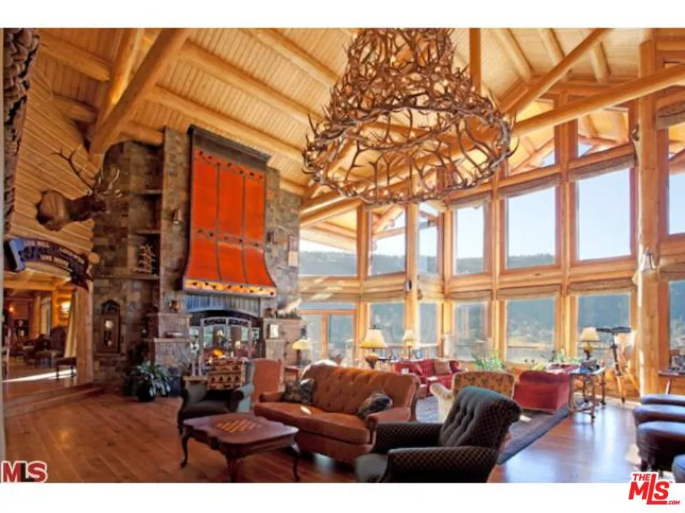 333 Leonard Ave Mammoth Lakes, CA 93529