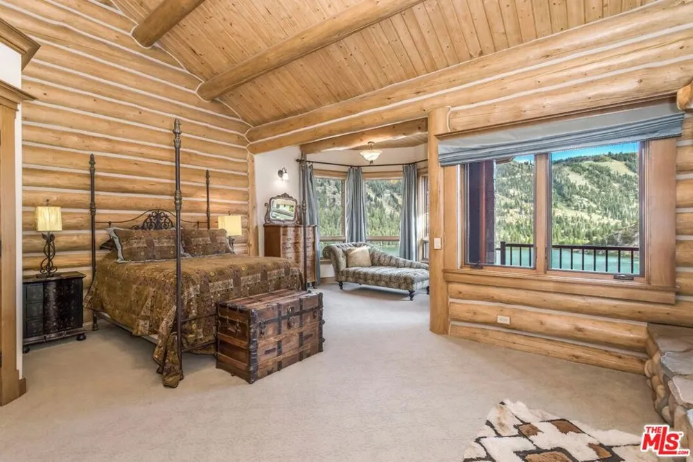 333 Leonard Ave Mammoth Lakes, CA 93529