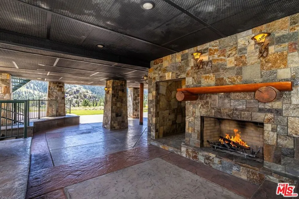 333 Leonard Ave Mammoth Lakes, CA 93529
