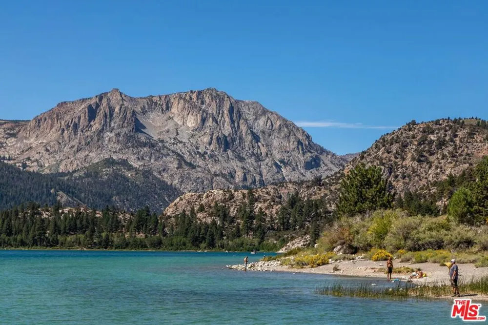333 Leonard Ave Mammoth Lakes, CA 93529